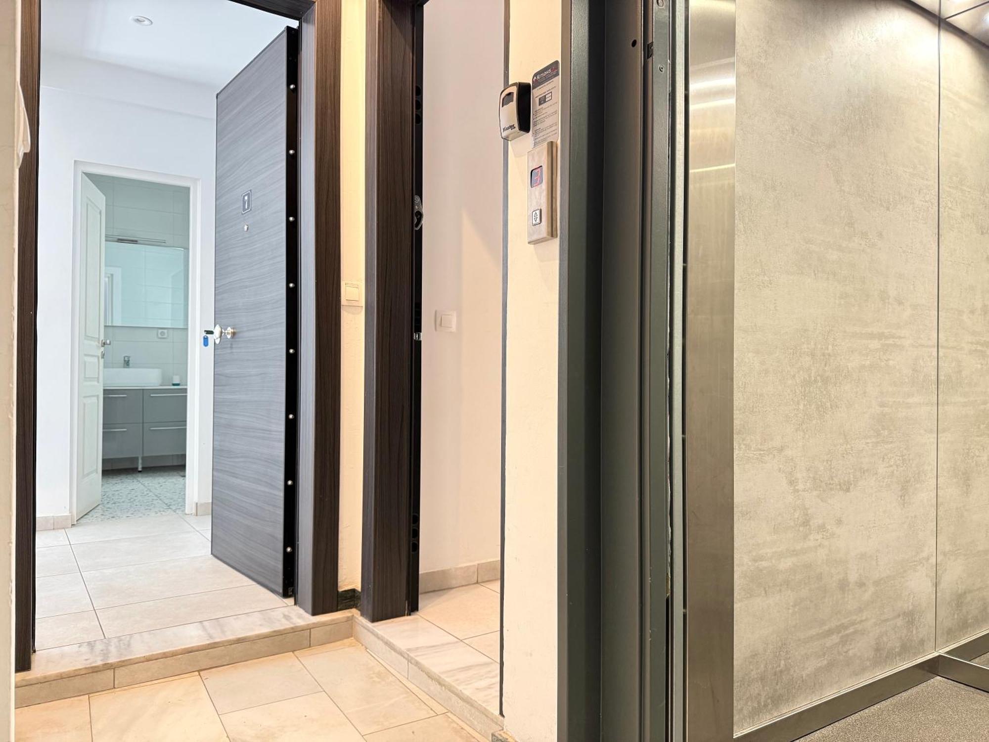 P&P Boutique Apartments Athen Eksteriør billede